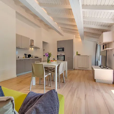 Lägenhet Salute Mit Panorama Balkon Am